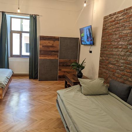 The Industrique Home - 3 Bedroom Apartment Timişoara Exterior foto