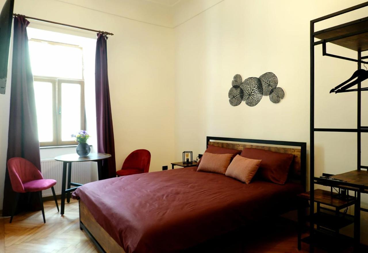 The Industrique Home - 3 Bedroom Apartment Timişoara Exterior foto